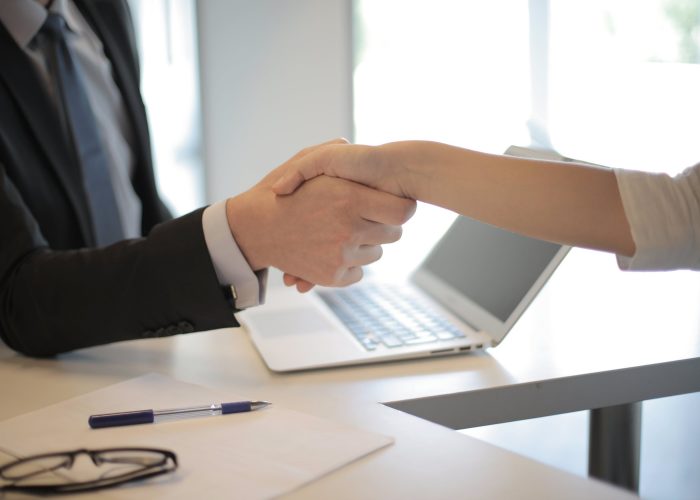VOLUNTARY LEAVE OF A COMPANY BY A PARTNER